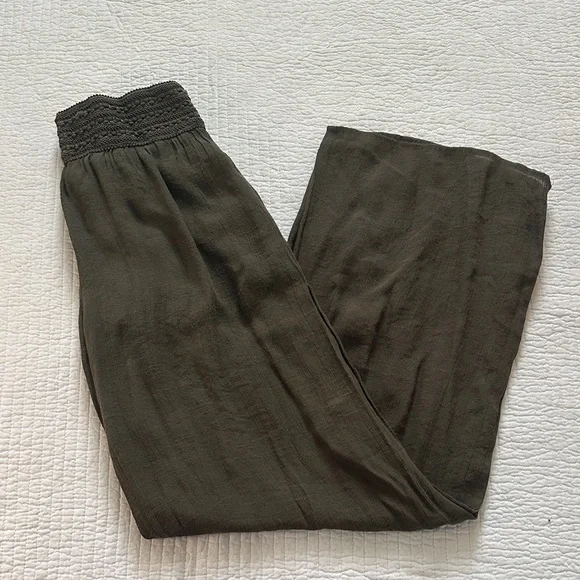 by & by Olive Wide Leg Pants - Picture 1 of 7